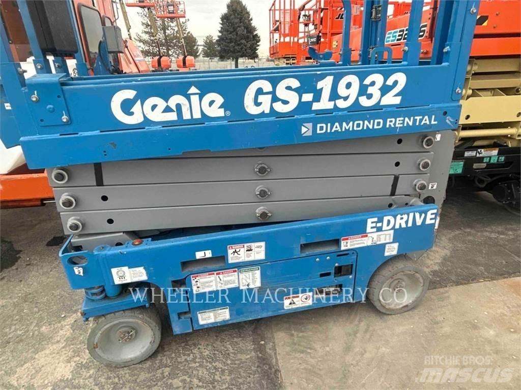 Genie GS1932 Nůžková zvedací plošina