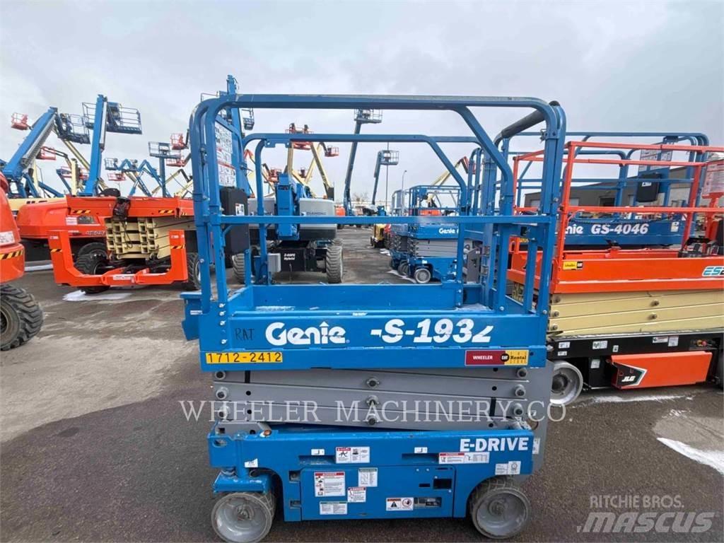 Genie GS1932 Nůžková zvedací plošina