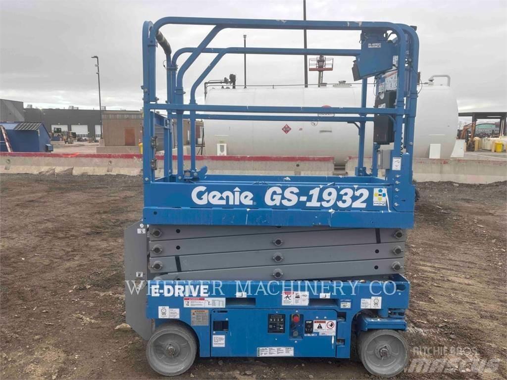 Genie GS1932 Nůžková zvedací plošina