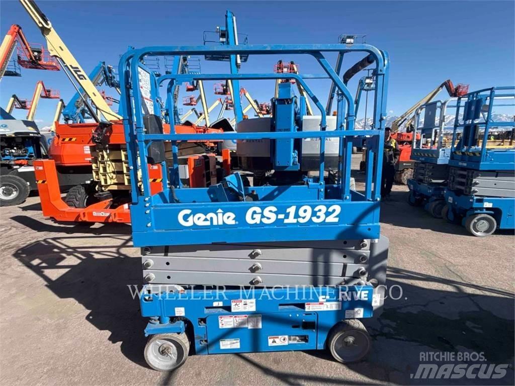 Genie GS1932 Nůžková zvedací plošina