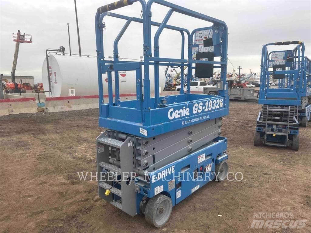 Genie GS1932 Nůžková zvedací plošina