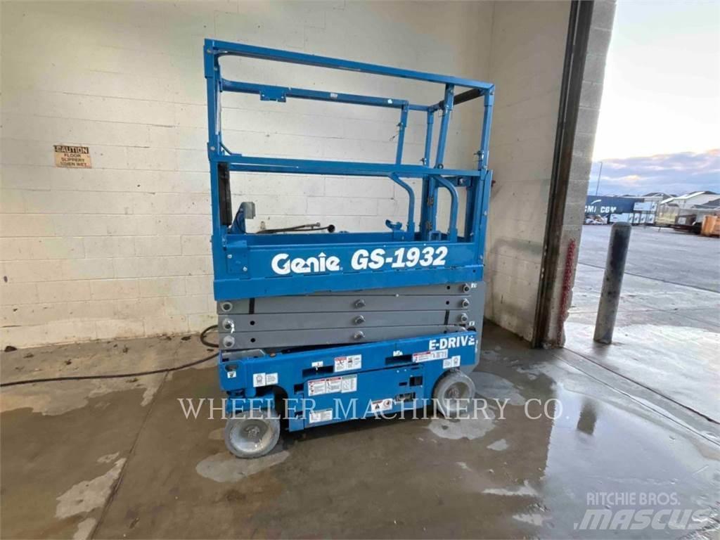 Genie GS1932 Nůžková zvedací plošina