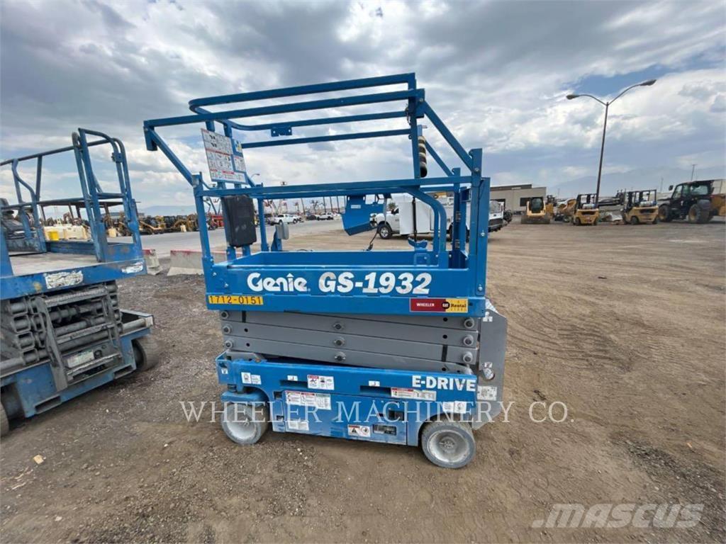 Genie GS1932 Nůžková zvedací plošina