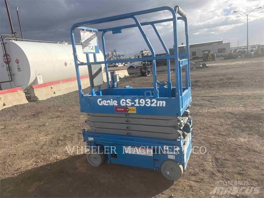 Genie GS1932M Nůžková zvedací plošina