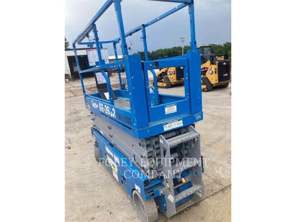 Genie GS2632 Nůžková zvedací plošina