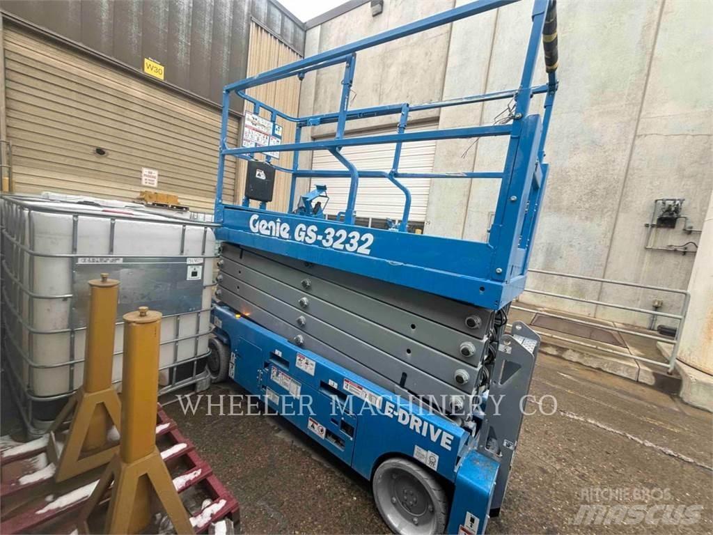 Genie GS3232 Nůžková zvedací plošina