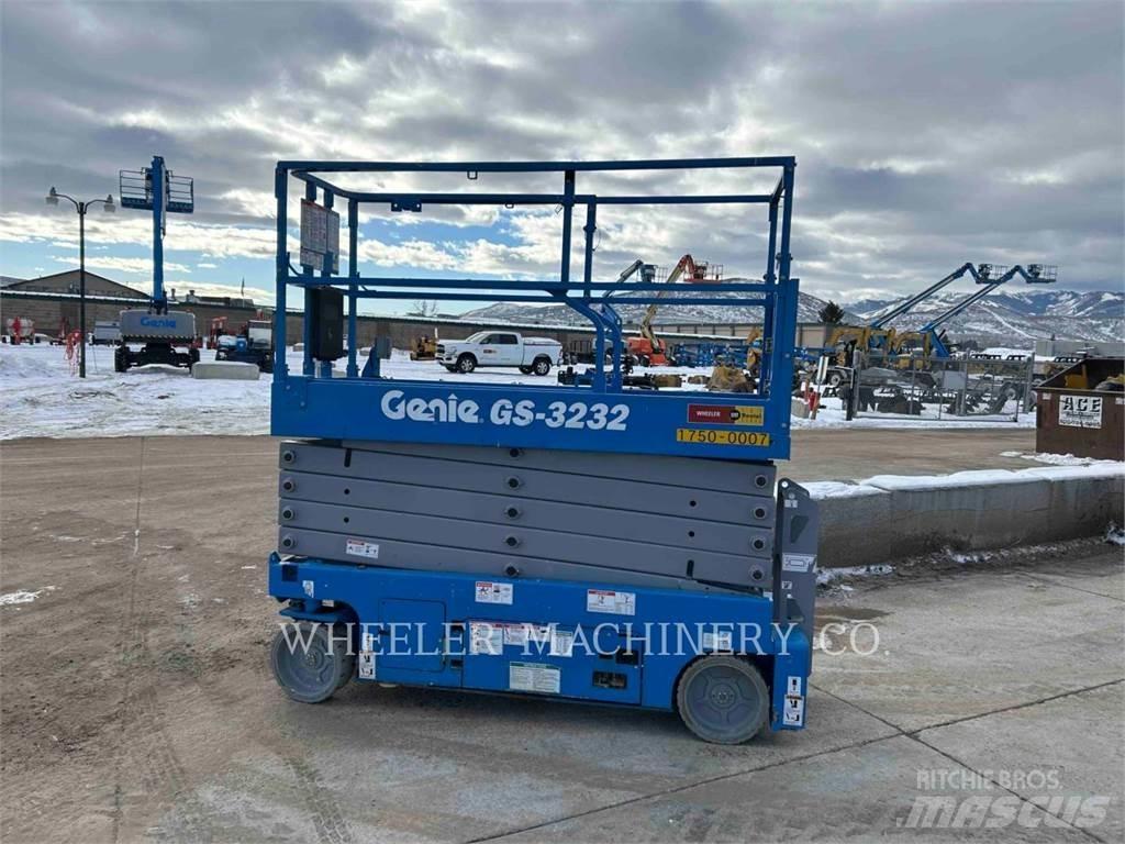 Genie GS3232 Nůžková zvedací plošina