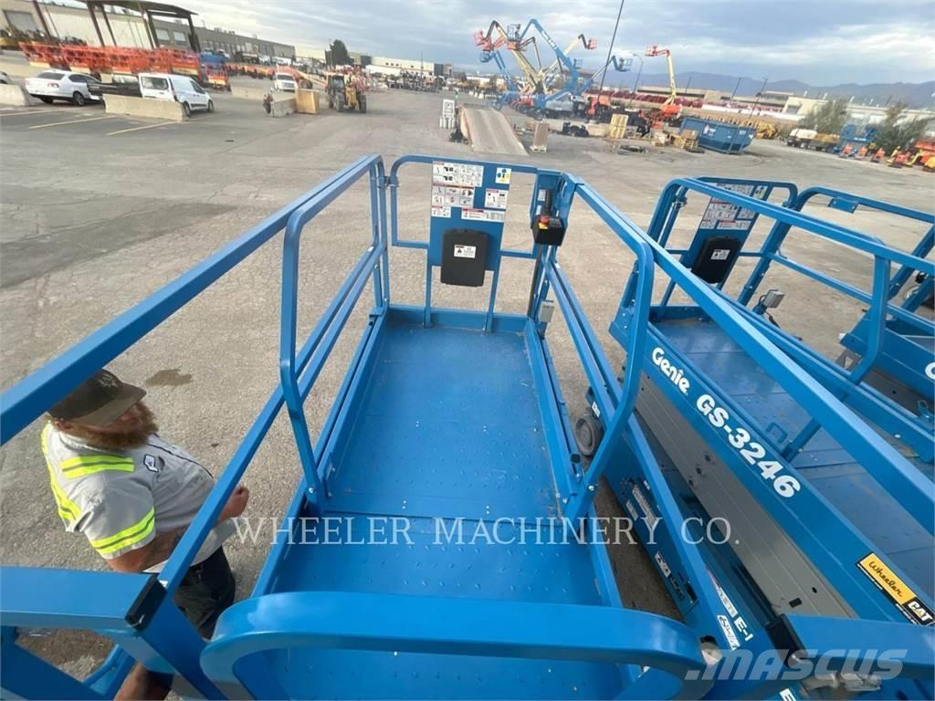 Genie GS3246 Nůžková zvedací plošina