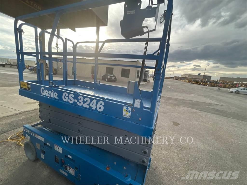 Genie GS3246 Nůžková zvedací plošina