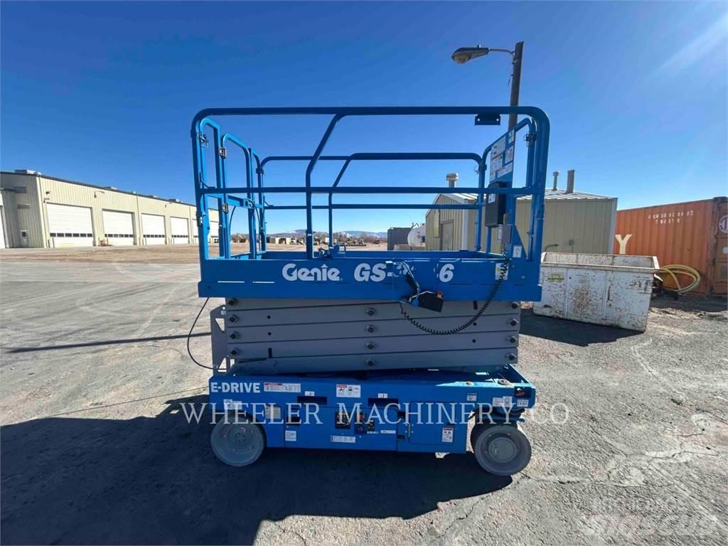 Genie GS3246 Nůžková zvedací plošina