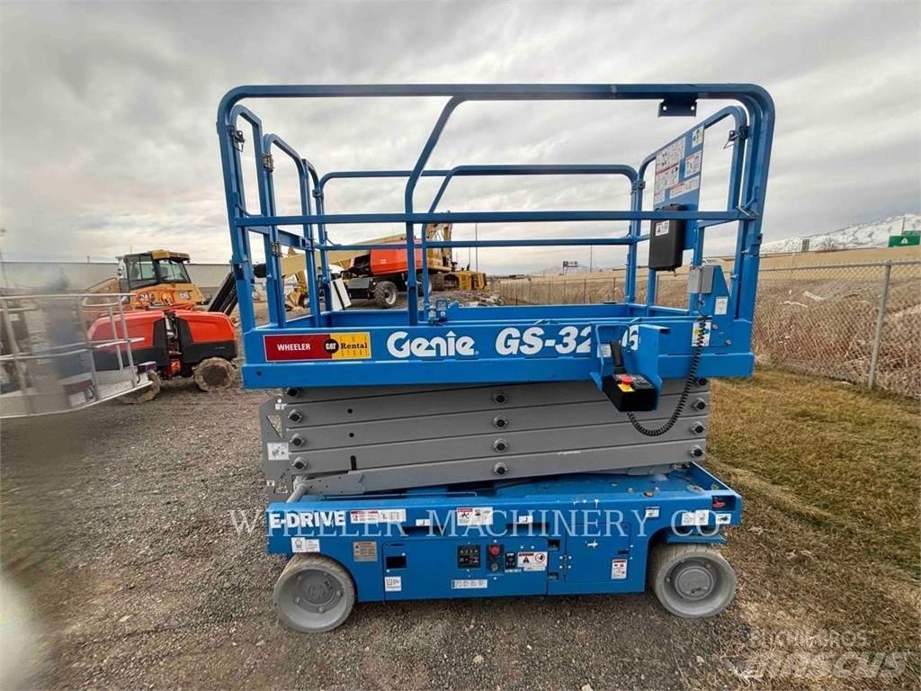 Genie GS3246 Nůžková zvedací plošina