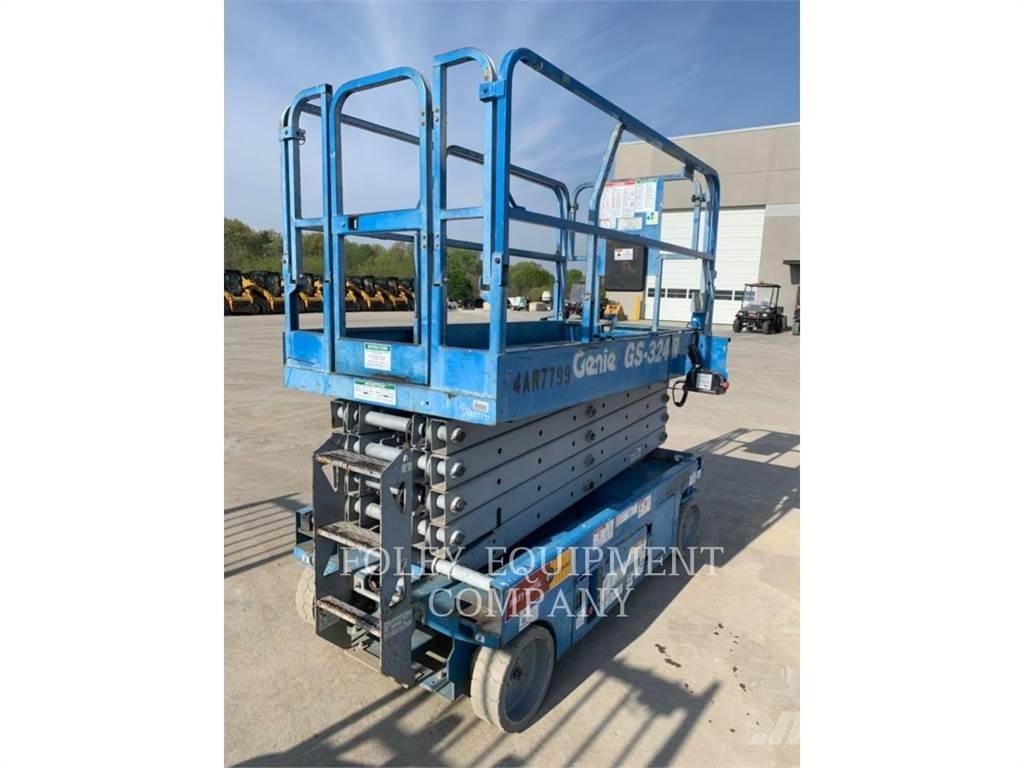 Genie GS3246 Nůžková zvedací plošina