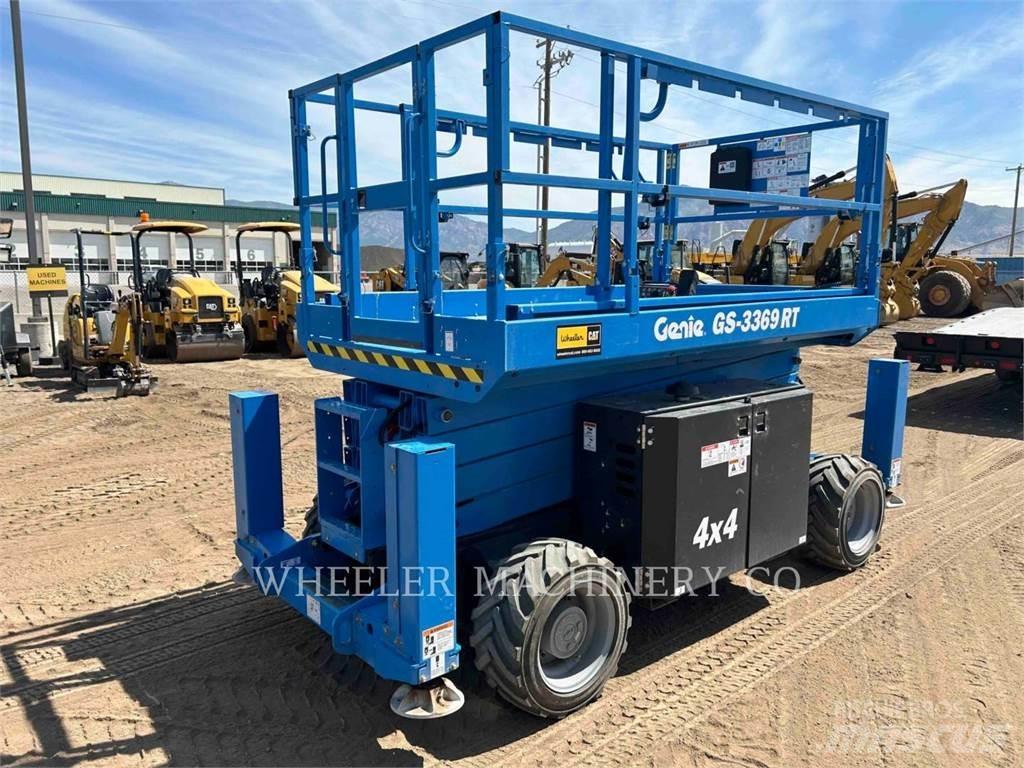 Genie GS3369 RT Nůžková zvedací plošina