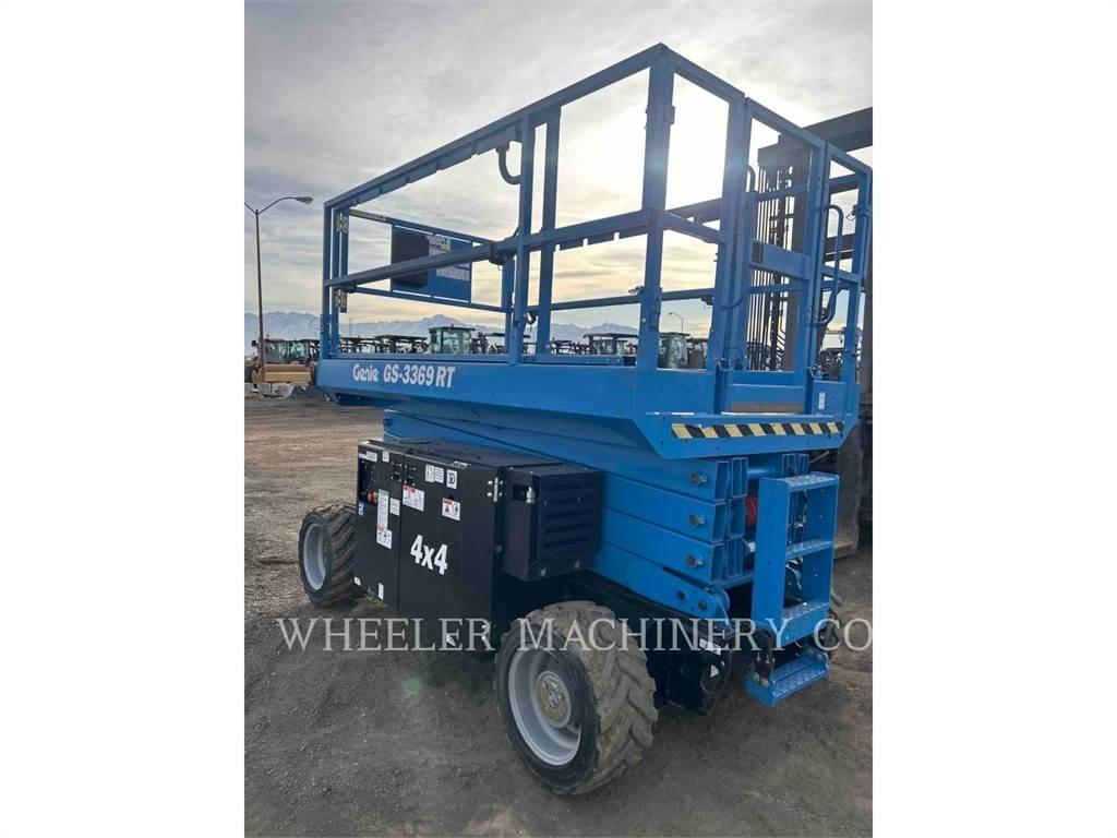 Genie GS3369 RT Nůžková zvedací plošina