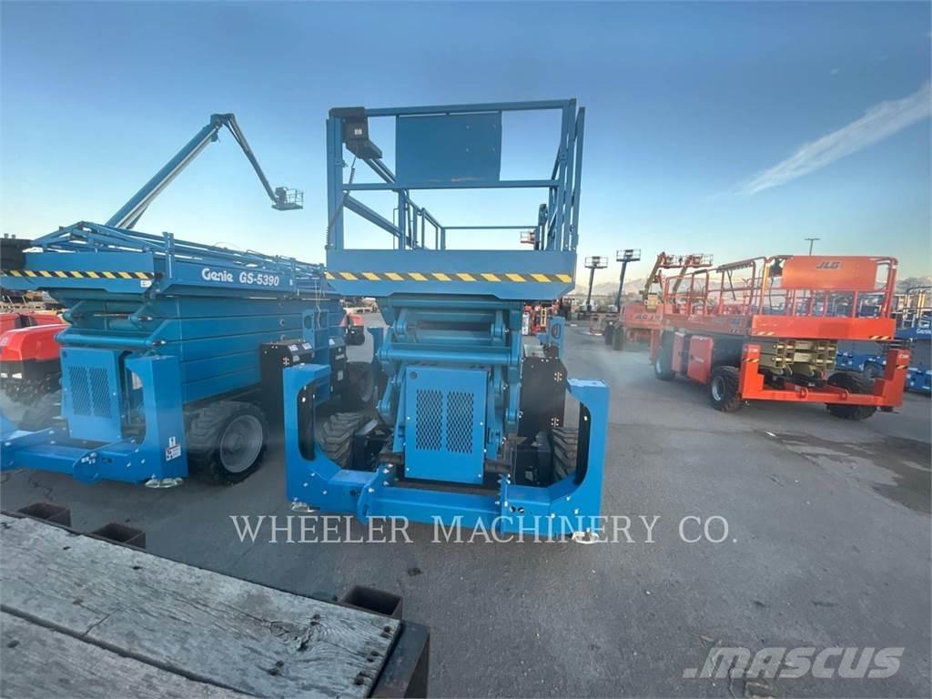 Genie GS5390 RT Nůžková zvedací plošina