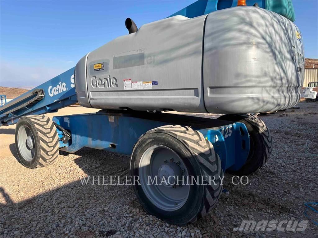 Genie S-125 Kloubové plošiny