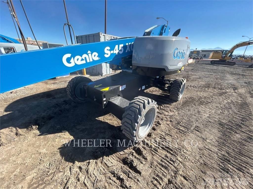 Genie S45XC Kloubové plošiny