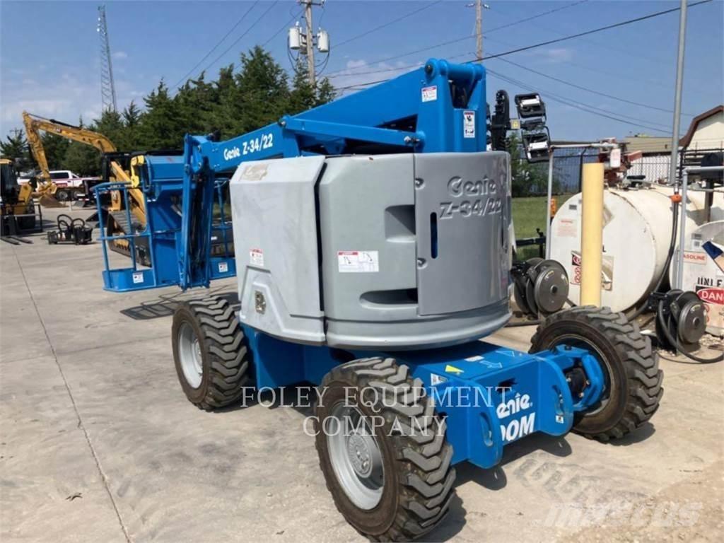 Genie Z34/22G4 Kloubové plošiny