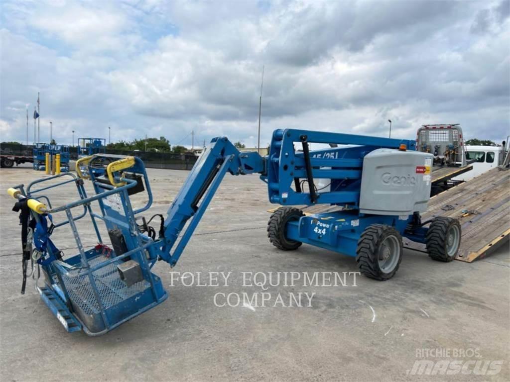 Genie Z45/25JG4 Kloubové plošiny