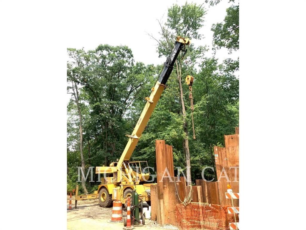 Grove RT528 Univerzální terénní jeřáby