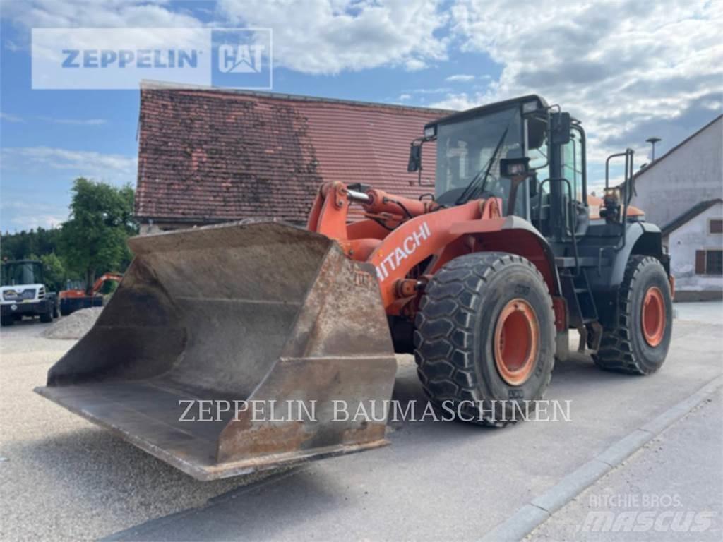 Hitachi ZW220 Kolové nakladače