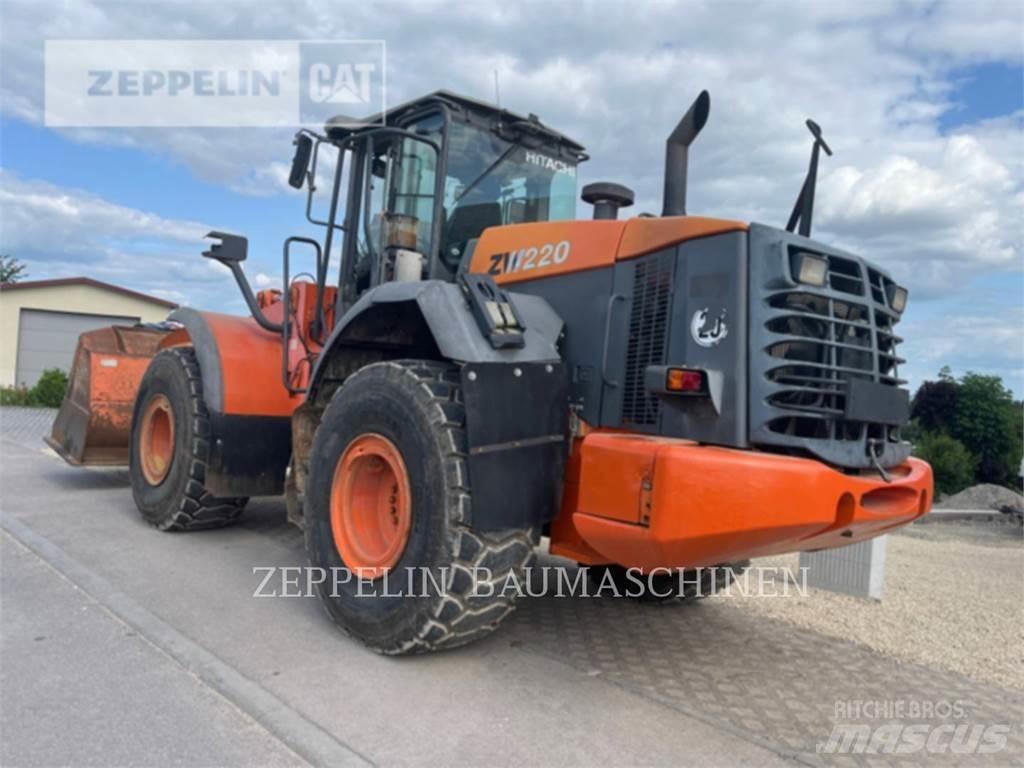 Hitachi ZW220 Kolové nakladače