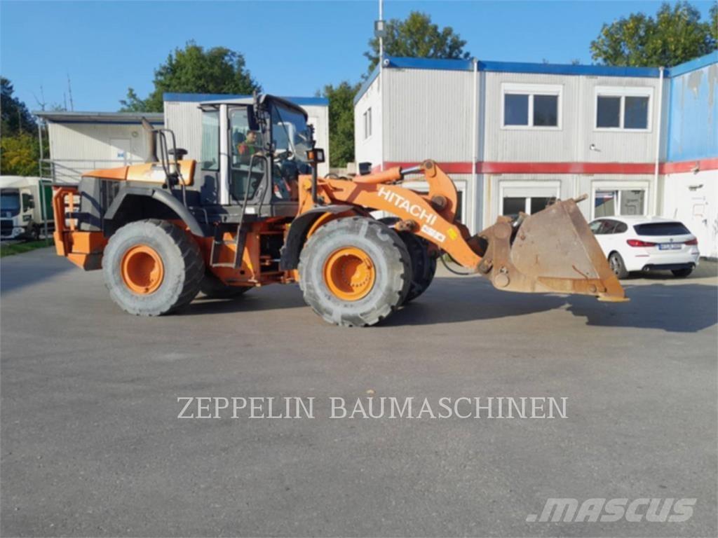 Hitachi ZW250 Kolové nakladače