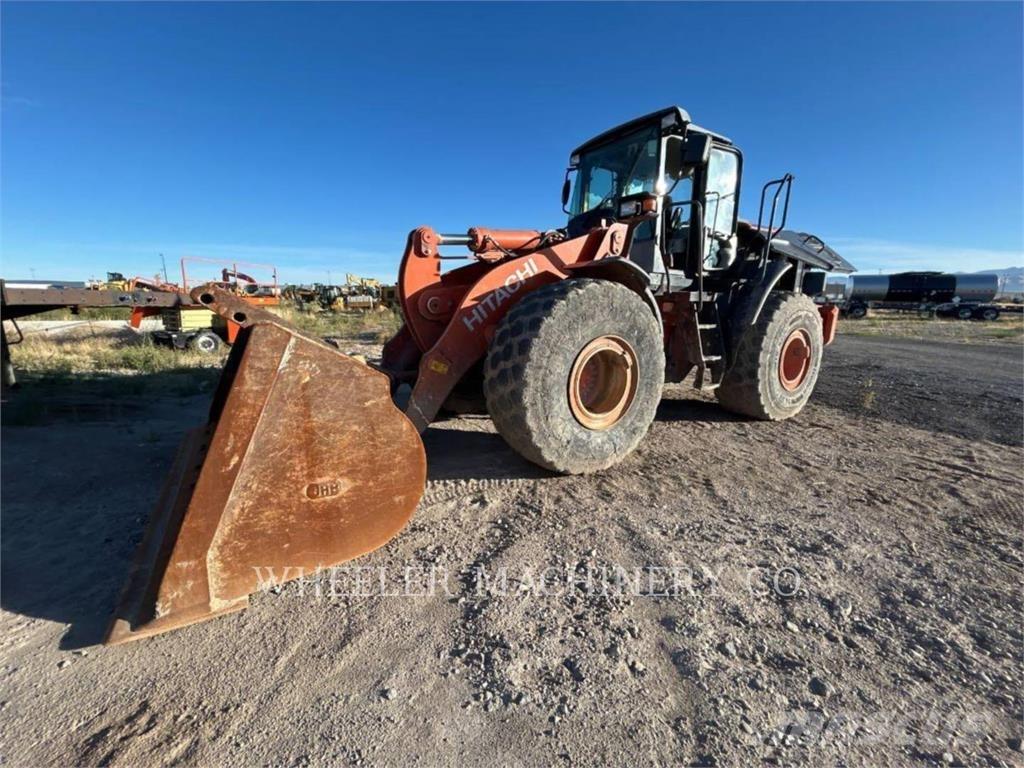Hitachi ZW250-6 Kolové nakladače