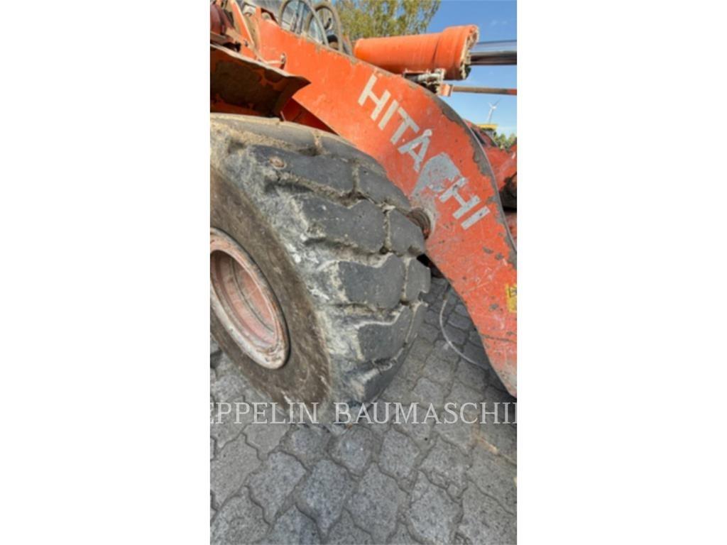 Hitachi ZW250-6 Kolové nakladače