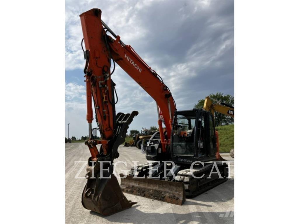 Hitachi ZX135 Pásová rýpadla