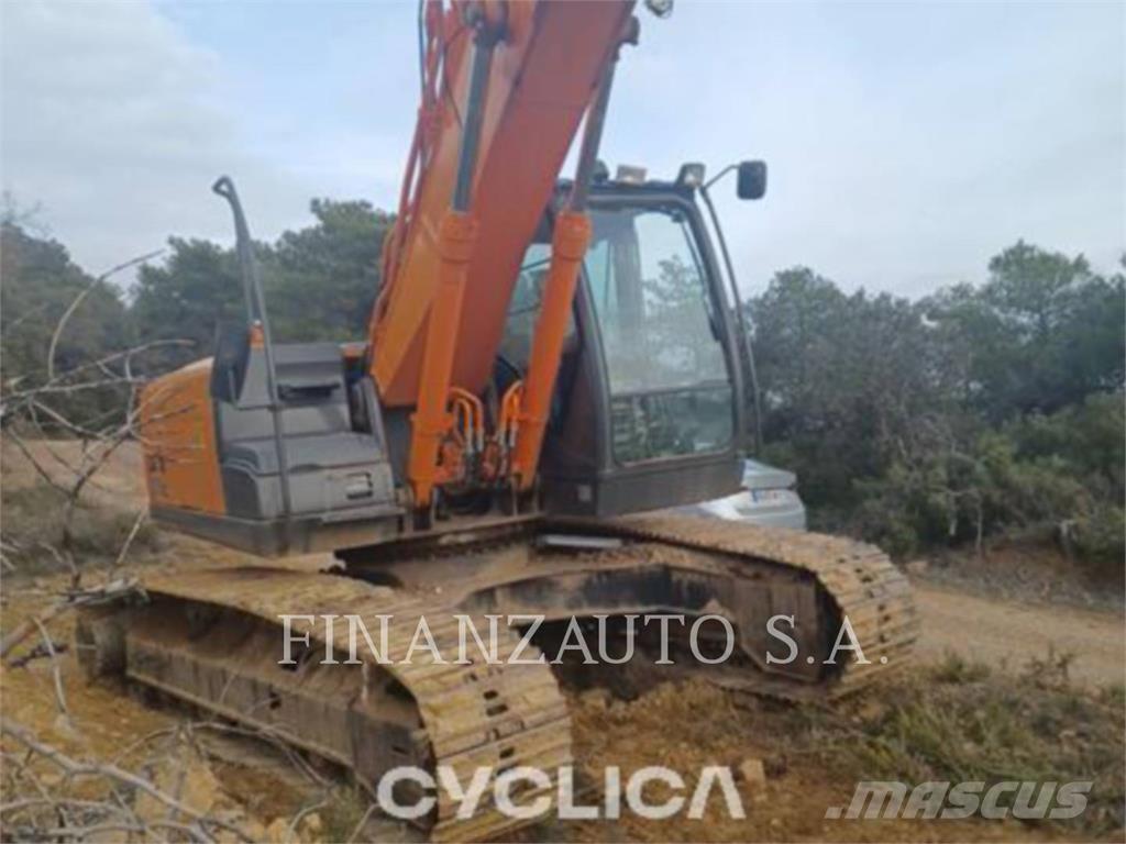 Hitachi ZX210 Pásová rýpadla