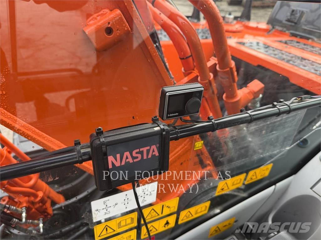 Hitachi ZX210LC Pásová rýpadla