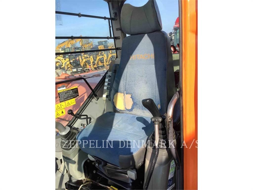 Hitachi ZX80 SBLC Pásová rýpadla