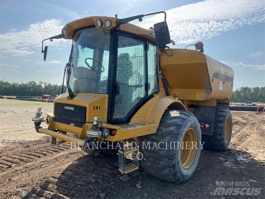 Hydrema 912HM Cisternové vozy