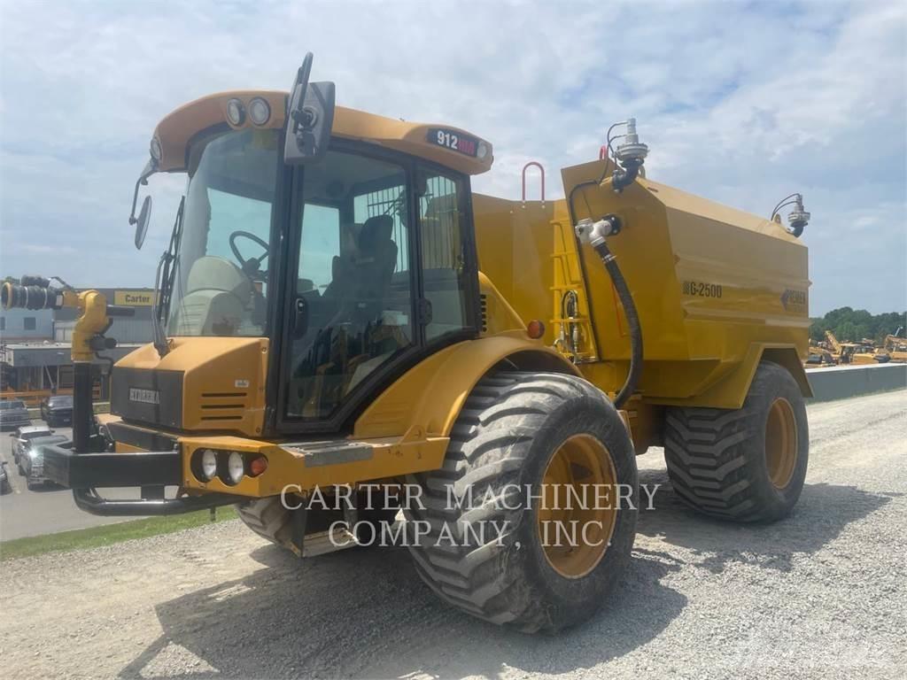 Hydrema HYD 912HM Cisternové vozy