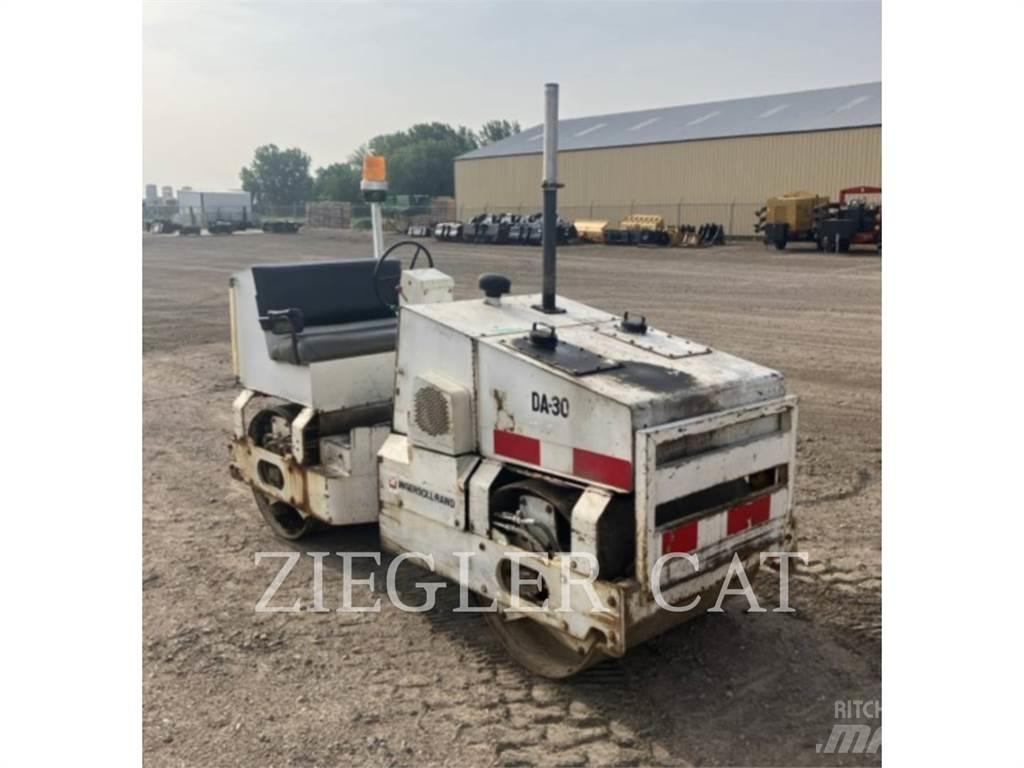 Ingersoll Rand DA30 Půdní kompaktory