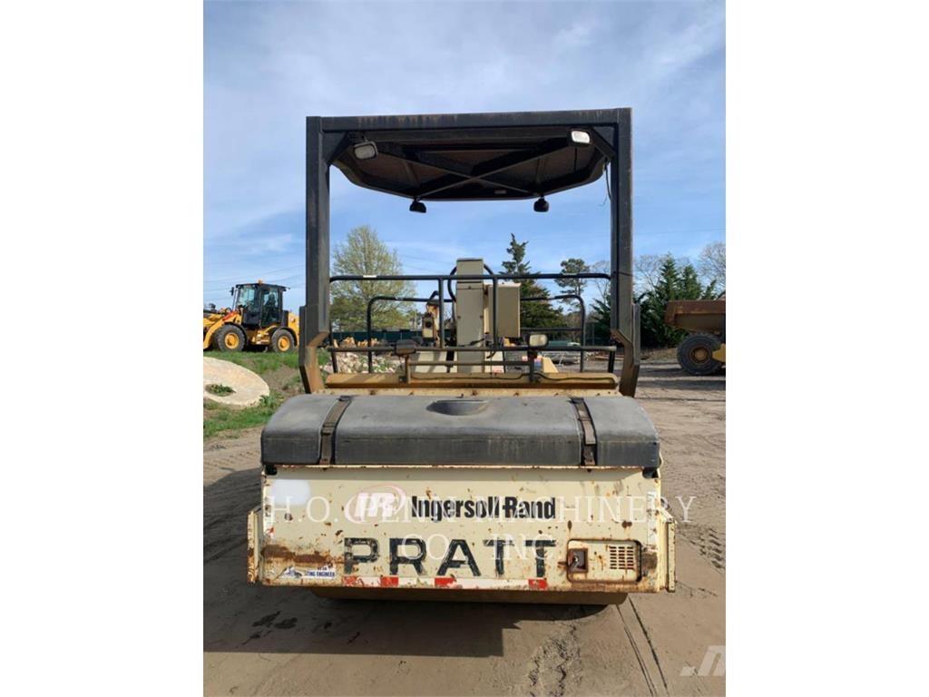 Ingersoll Rand DD110HF Půdní kompaktory