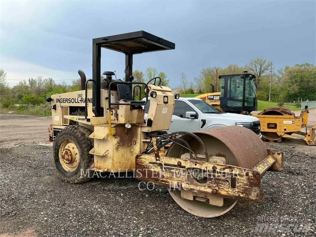 Ingersoll Rand SD70 Tahačové válce