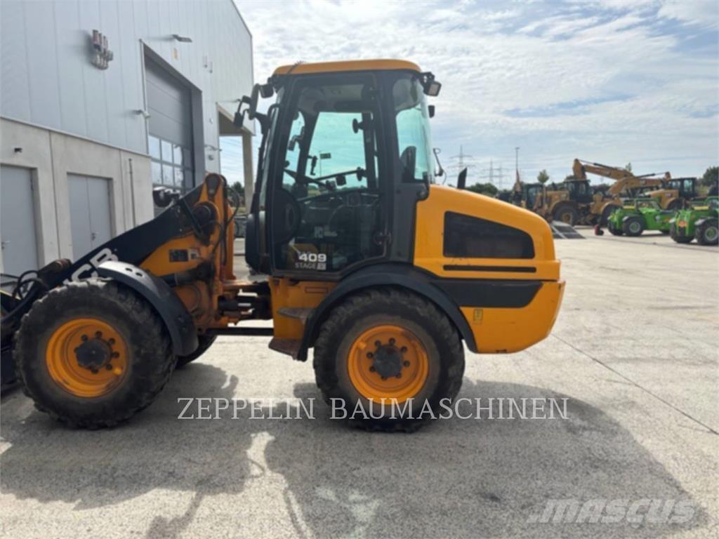 JCB 409 Kolové nakladače