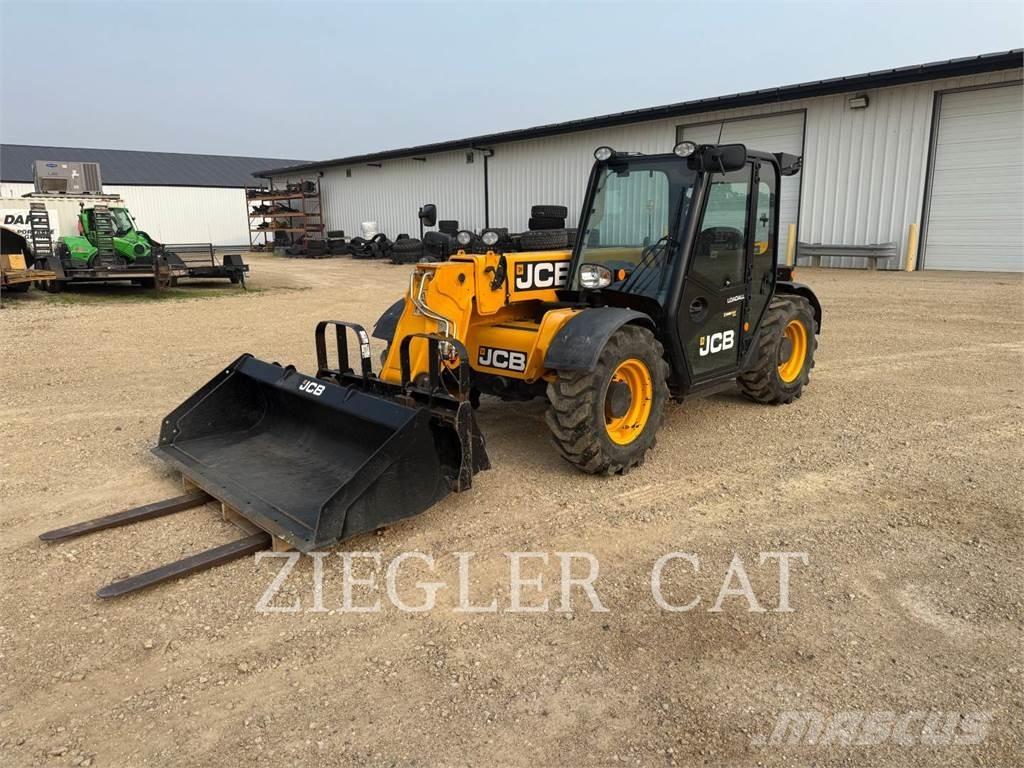 JCB 525-60 Teleskopické manipulátory
