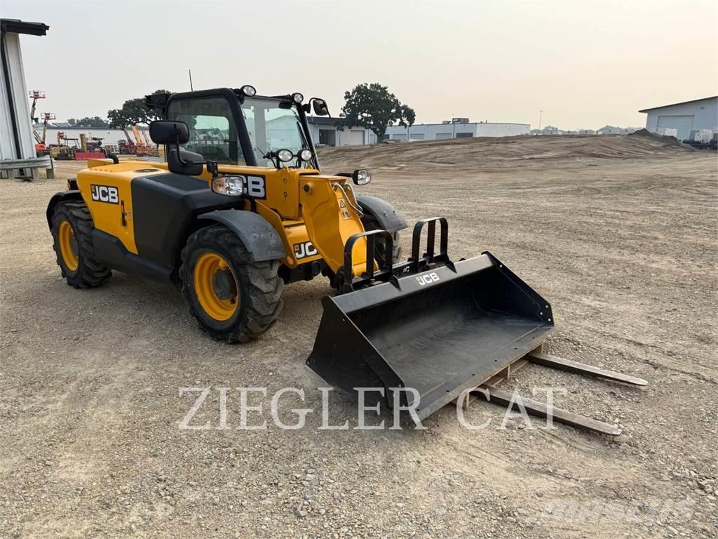JCB 525-60 Teleskopické manipulátory