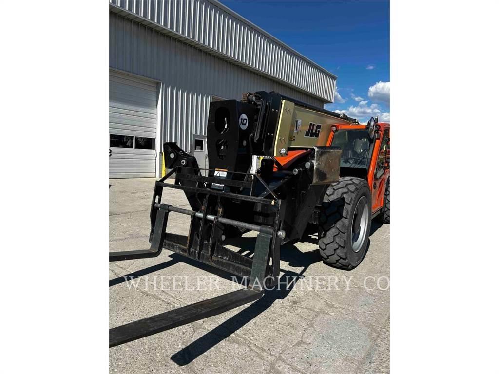 JLG 1055 Teleskopické manipulátory