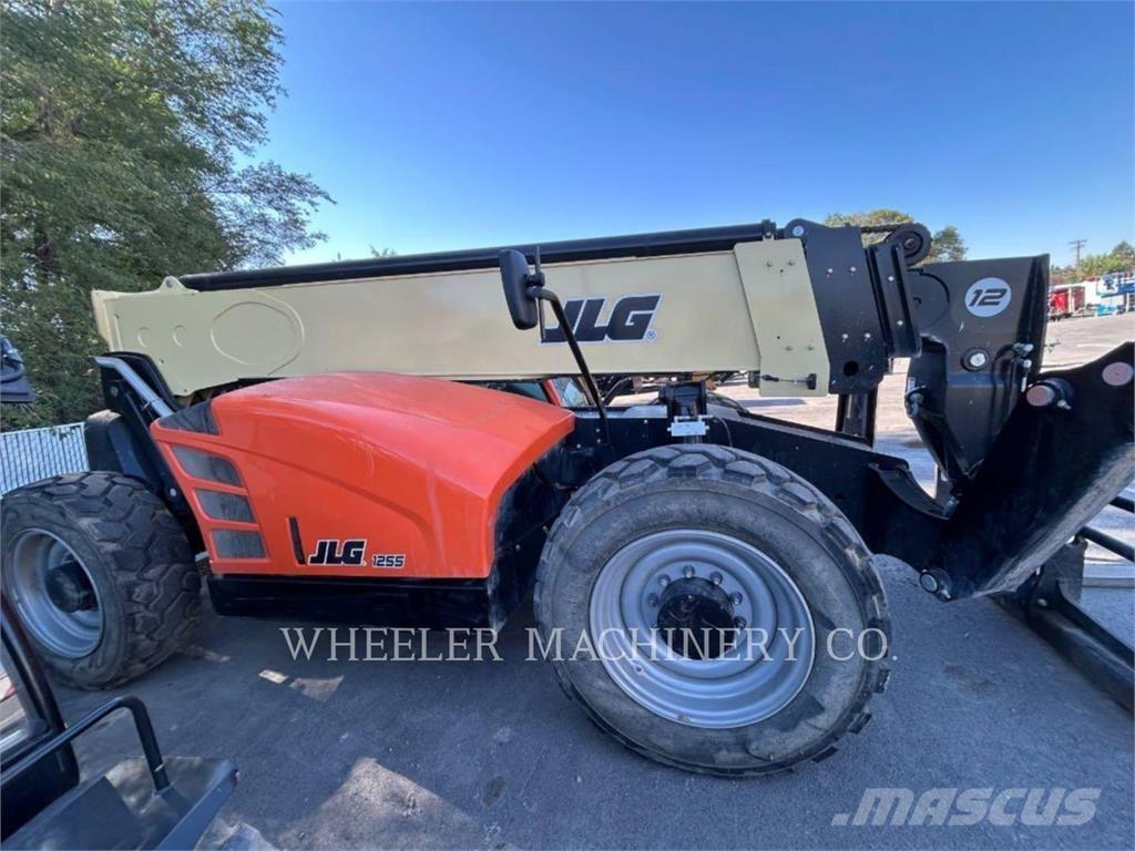 JLG 1255 Teleskopické manipulátory