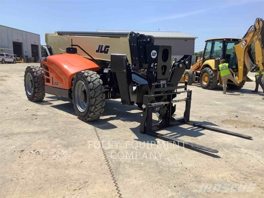 JLG 1255 Teleskopické manipulátory