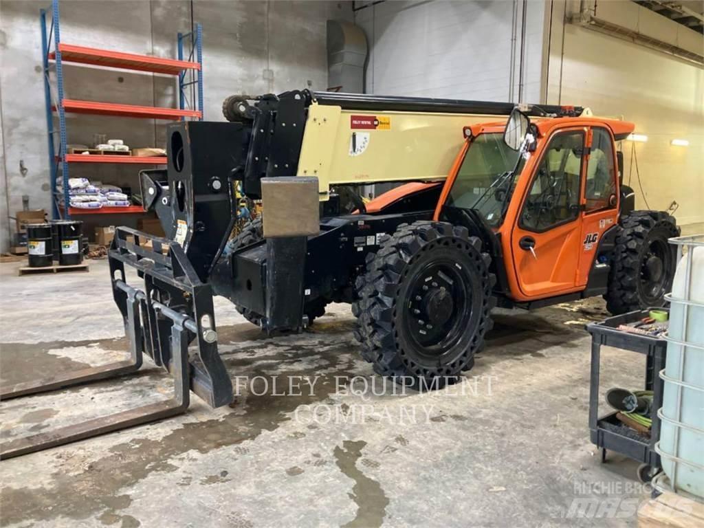 JLG 1255C Teleskopické manipulátory