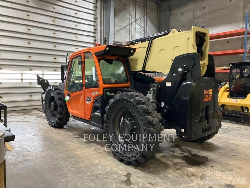 JLG 1255C Teleskopické manipulátory
