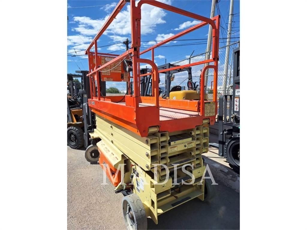 JLG 3246ES Nůžková zvedací plošina