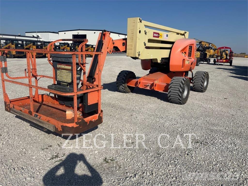 JLG 450AJ Kloubové plošiny