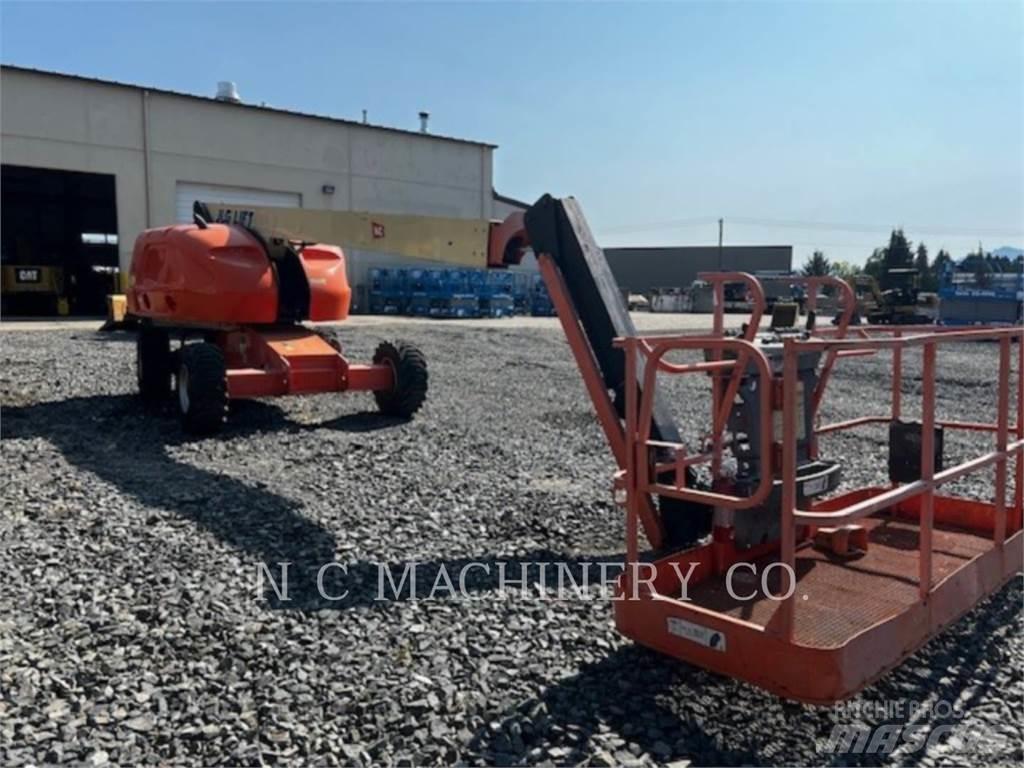 JLG 460SJ Pásová rýpadla