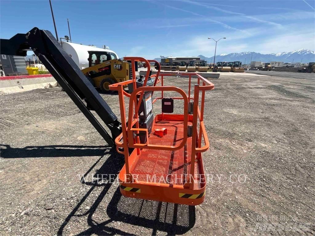 JLG 460SJ Kloubové plošiny